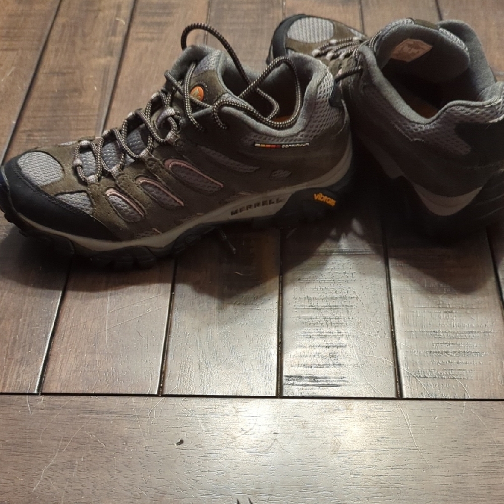 Merrell Women’s Size 10 US Shoes Moab Ventilator Beluga/Lilac Hiking